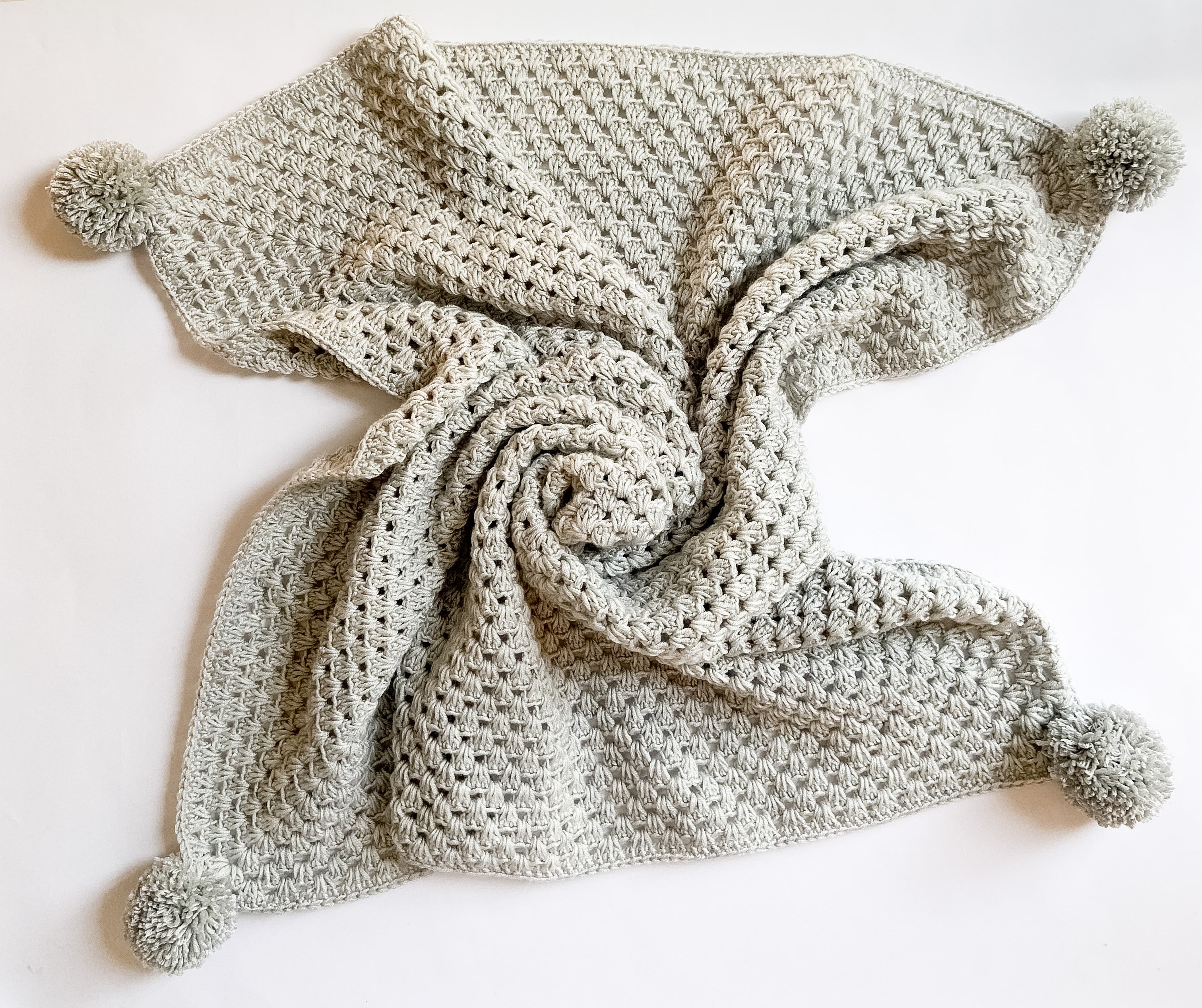 Pompoms Blanket (Grey)